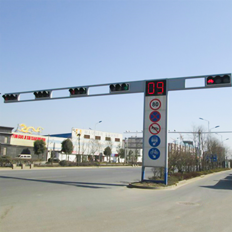 Double-Arm Single-Column Traffic Light