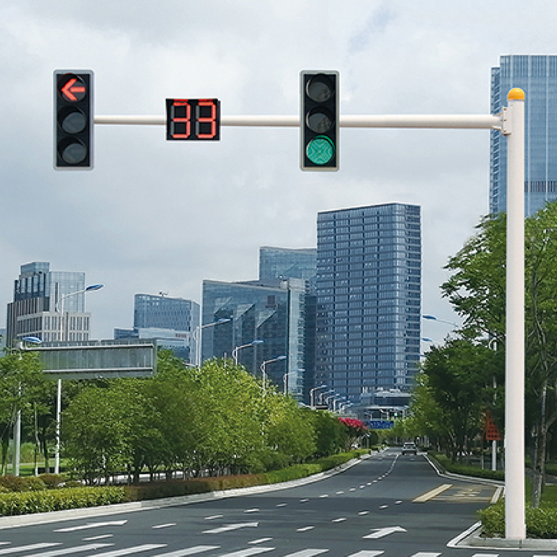 Octagonal Cantilever Traffic Lights